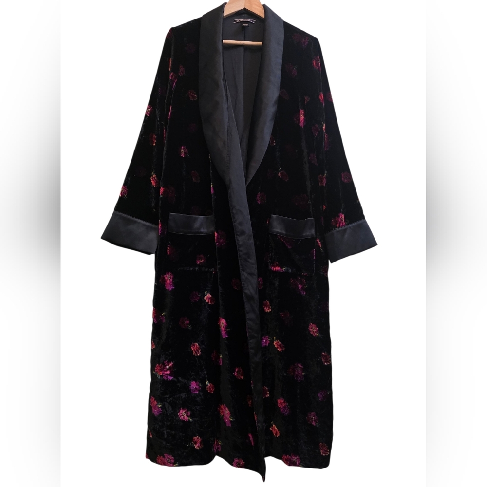 Victoria's Secret Black Velvety Long Robe With Floral Print And Satiny Trim Sz M